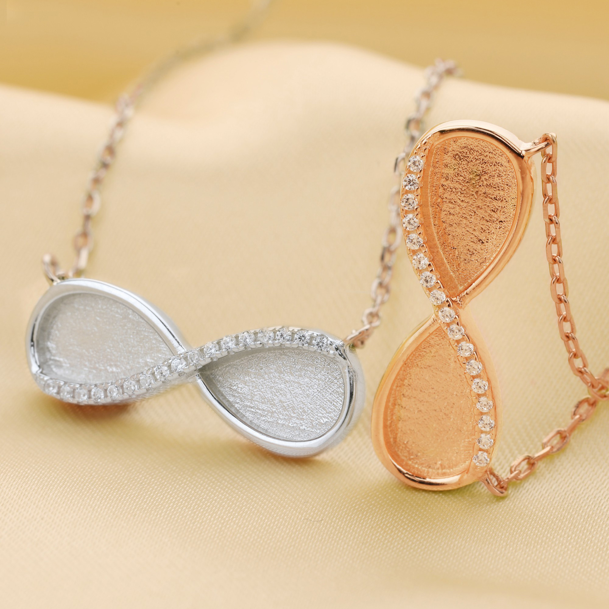 Keepsake Mother Milk Resin Inf - đánh giá và giá Bezels Set Pendant